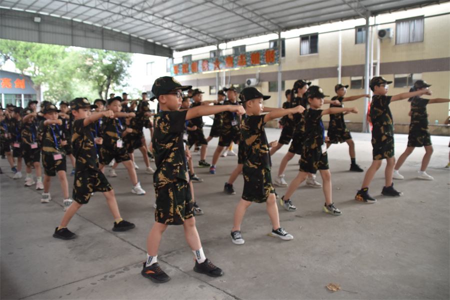 前10名初中生厌学教育基地机构推荐